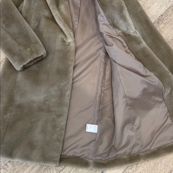 Express Faux Fur Coat in Beige - Picture 8 of 11